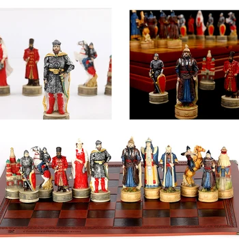 Забавен комплект за шах-пъзели с изящно разположени шахматными фигури във формата на герои, най-добрата игра за деца и възрастни
